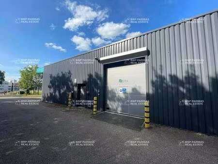 local d'activités à louer