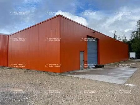 local d'activités à louer