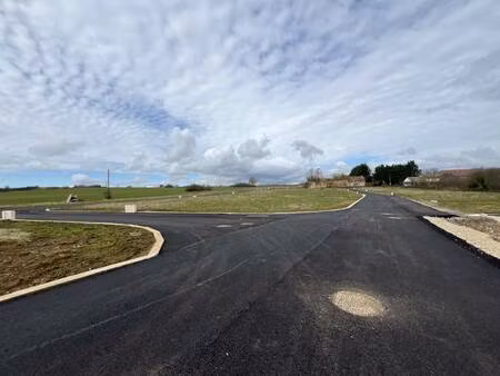 terrain constructible viabilisé à vendre