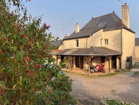 vente maison 6 pièces 147 m² à la chapelle-saint-laud (49140)  244 900 €