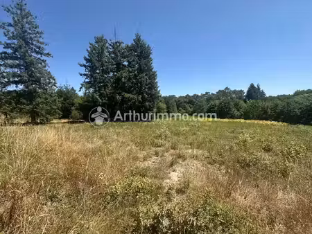 terrain 3150 m²