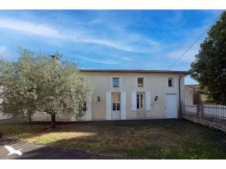 vente maison 7 pièces 194 m² saint-yzans-de-médoc (33340)