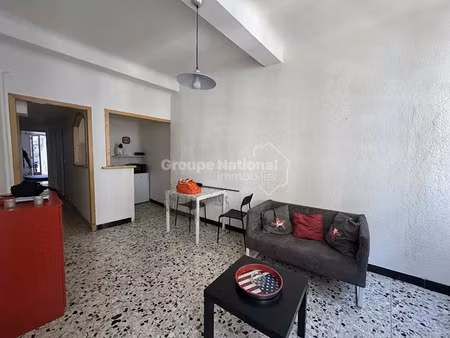 location appartement 2 pièces 35 m² à arles (13200)  607 €