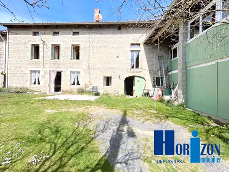 vente maison 4 pièces 104 m² saint-pal-de-chalencon (43500)