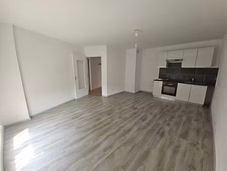 appartement 2 pièces 43 m2 disponible a partir d'avril 2026