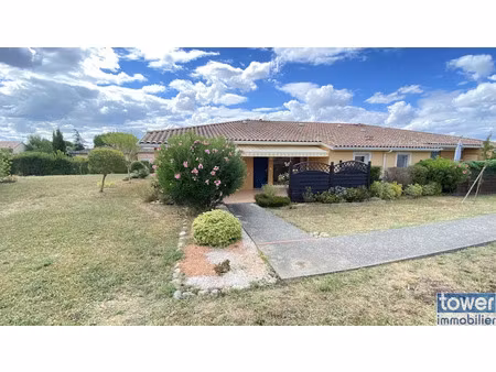 vente appartement 3 pièces 73 m² à lombez (32220)  185 000 €