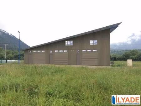 local d'activités à louer