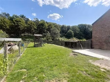 terrain a bâtir de 3 ares 97 ca