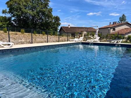 appartement à vendre à aubeterre-sur-dronne (16390) - charente