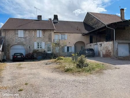 immeuble 8 pièces 208 m²