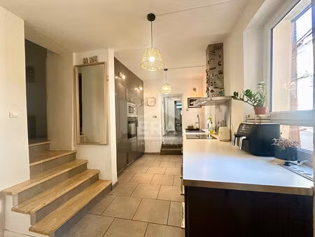 appartement avec cour rabastens 6 pièce(s) 135.89 m2