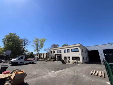 à louer et à vendre - bâtiment d'activité indépendant de 1 220 m² à lisses (91)
