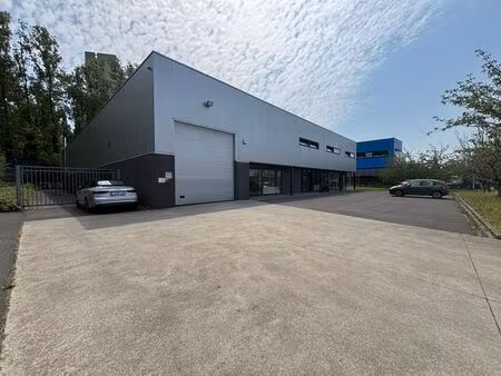 bâtiment semi-industriel à vendre à ganshoren