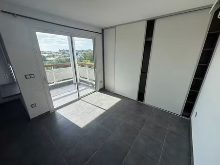 location appartement 1 pièce 23 m² à cayenne (97300)  650 €