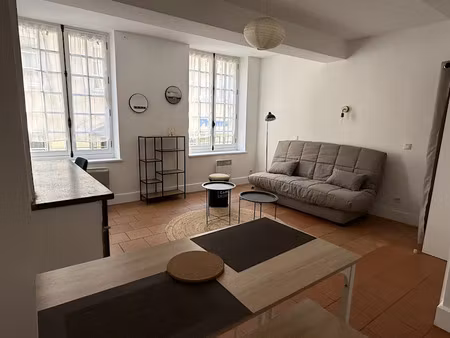 location meublée appartement 1 pièce 30 m² à carcassonne (11000)  445 €