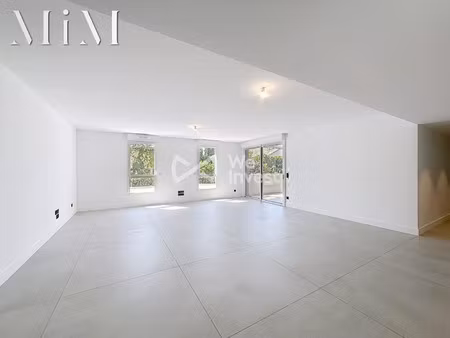 t4 de 126 m2 avec terrasse- finitions haut de gamme - résidence