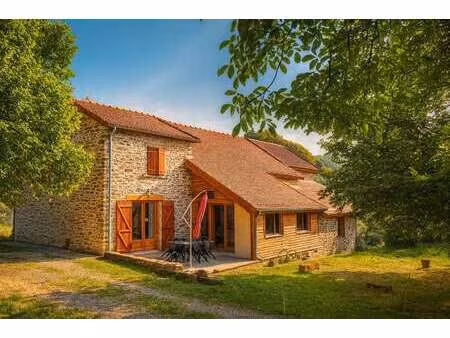 vente maison à saint-sulpice-laurière (87370) : à vendre / 105m² saint-sulpice-laurière