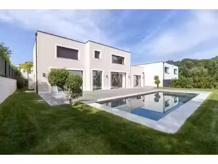 villa contemporaine avec piscine – valbonne
