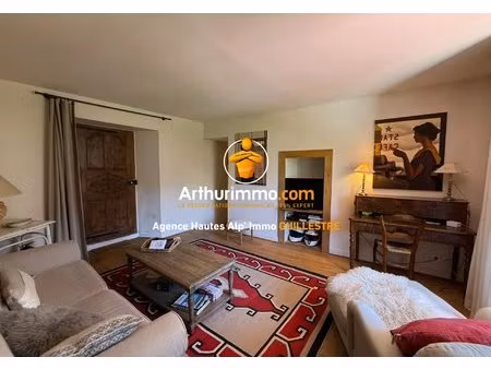 maison de charme entièrement rénovée à saint-véran