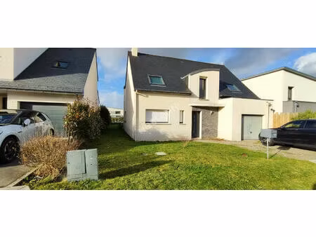 maison t6 à louer à chateaugiron