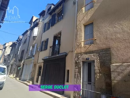 immeuble entièrement rénové avec soin 