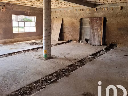 vente maison 4 pièces 165 m² à saint-laurent-de-chamousset (69930)  99 000 €