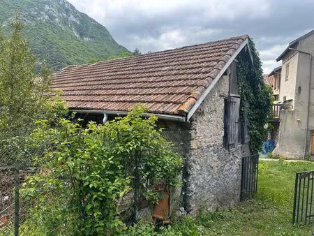 vente maison 1 pièce 50 m² tarascon-sur-ariège (09400)