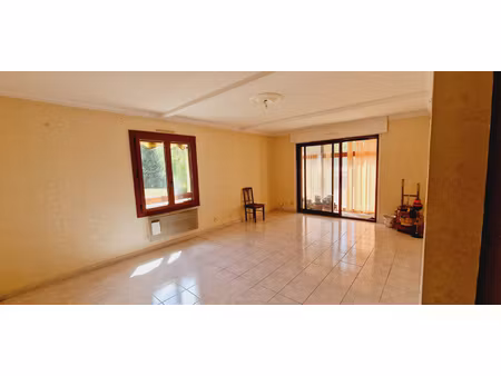 appartement 73m2 dieulefit rdc garage et cave