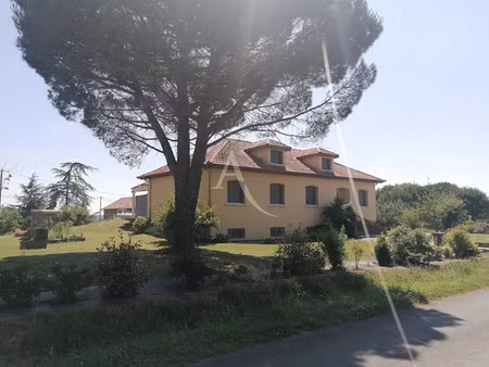 vente maison 15 pièces 189 m² à carmaux (81400)  318 000 €