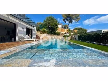 villa avec piscine et terrasse les issambres (83)