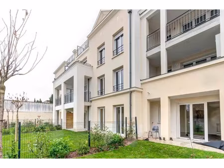 location appartement 4 pièces 77.6 m² à le blanc-mesnil (93150)  1 233 €