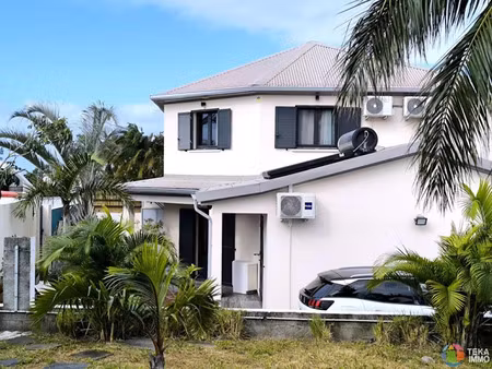 vente maison 7 pièces 156 m² à saint benoit (97470)  620 000 €