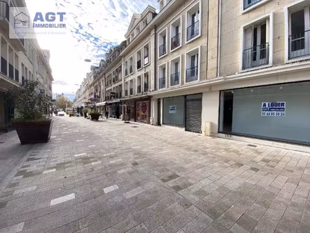 location commerce 2 pièces 109 m² à beauvais (60000)
