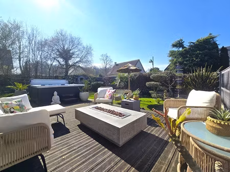 vente maison 8 pièces 182 m² à villerville (14113)  699 900 €