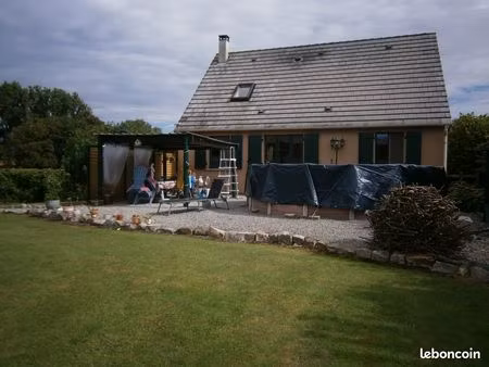 jolie pavillon a la campagne