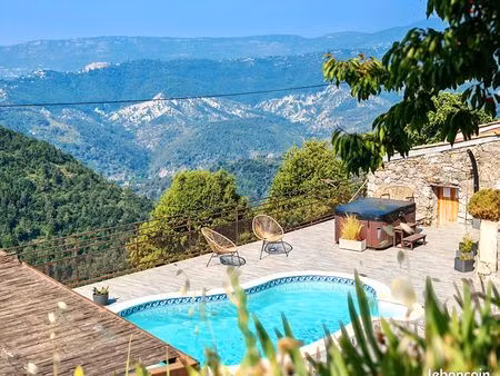 propriété 9 pièces 180 m²
