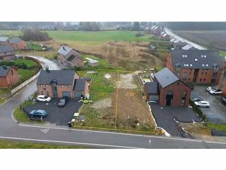 beau terrain à amay