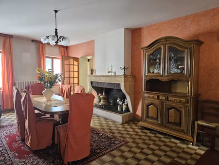 à vendre à novéant-sur-moselle : très grande maison avec sag