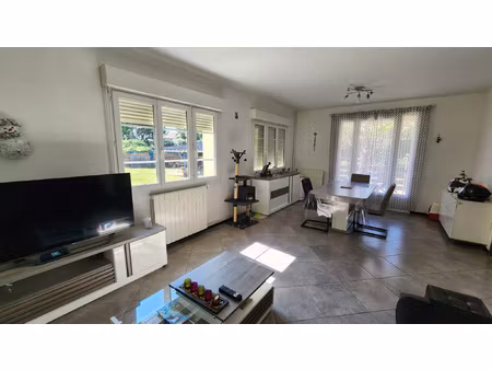 maison de 120m2 sur grand terrain cloturé