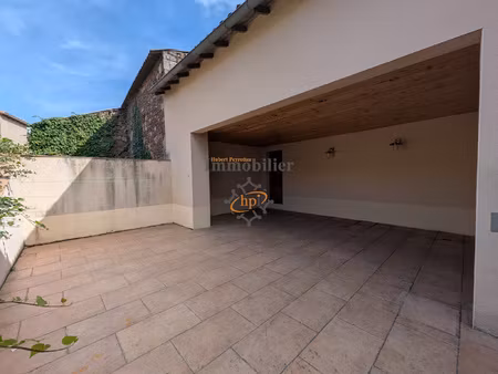 location maison avec terrasse et garage vabres l'abbaye
