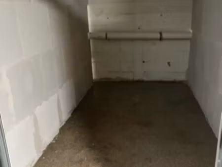 box de stockage sécurisé de 5 à 8 m2