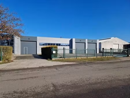 fonds de commerce à louer à verbrand-hofstraat 19 loenhout (rbu08843)