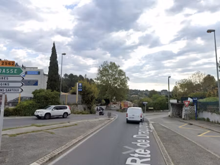 vente parking 75 m² à peymeinade (06530)  112 000 €