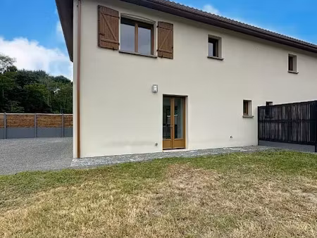 location maison 3 pièces 88.3 m² à salles (33770)  1 333 €