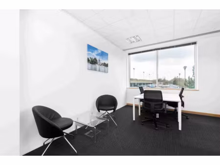 location meublée locaux professionnels 15 m² à le bourget (93350)  939 €
