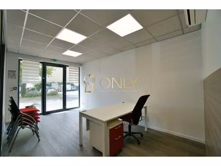 jassans-riottier - local commercial - centre ville