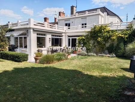 à courchelette centre rare magnifique maison bourgeoise de plus de 230m2 avec 4 chambres +