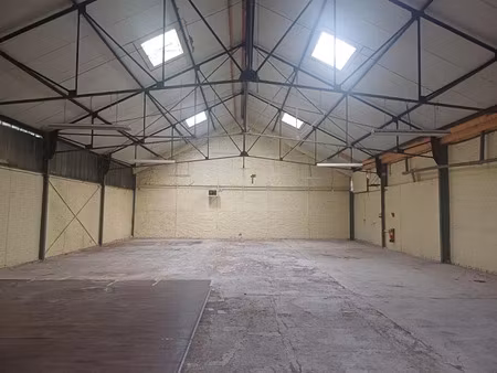 location locaux professionnels 360 m² à hazebrouck (59190)  nan €