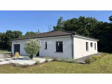 maison contemporaine de 121 m² à saussignac