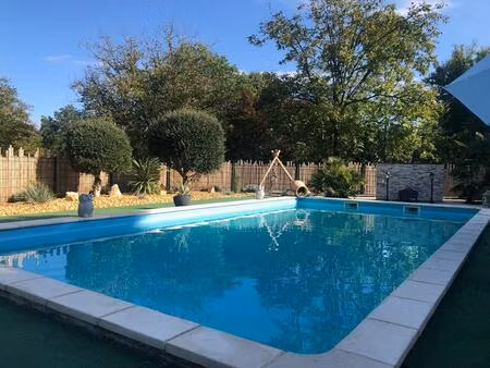 maison savignac les eglises 7 pièce(s) 182 m2